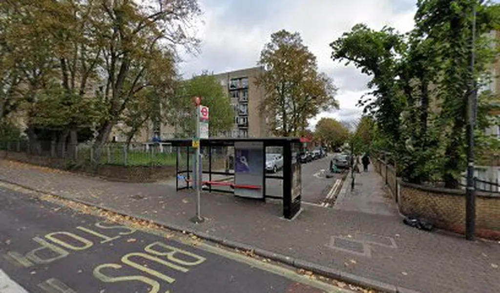 Kilburn Station (Stop B)