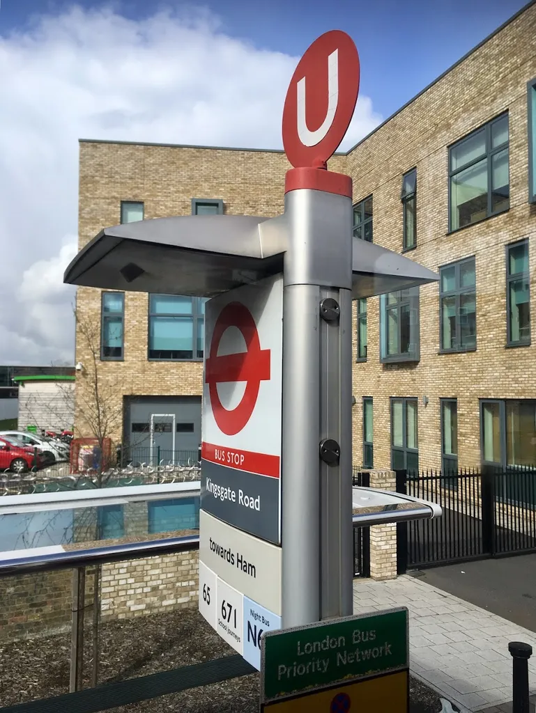 Kingsgate Road (Stop U)