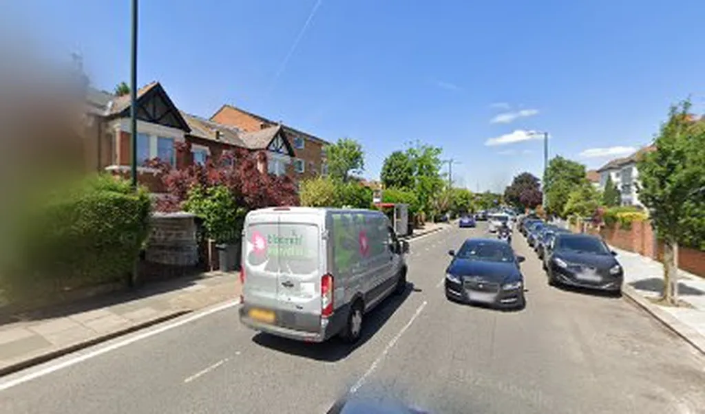 Kingston Lane (Stop W)