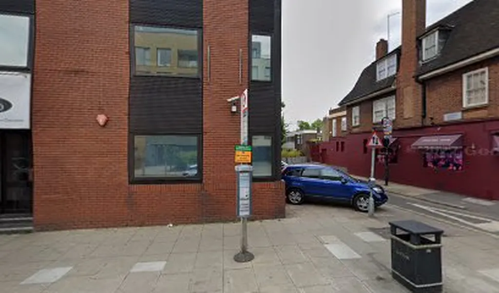 Lamington Street