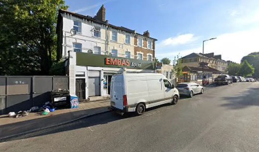 Lara Supermarket