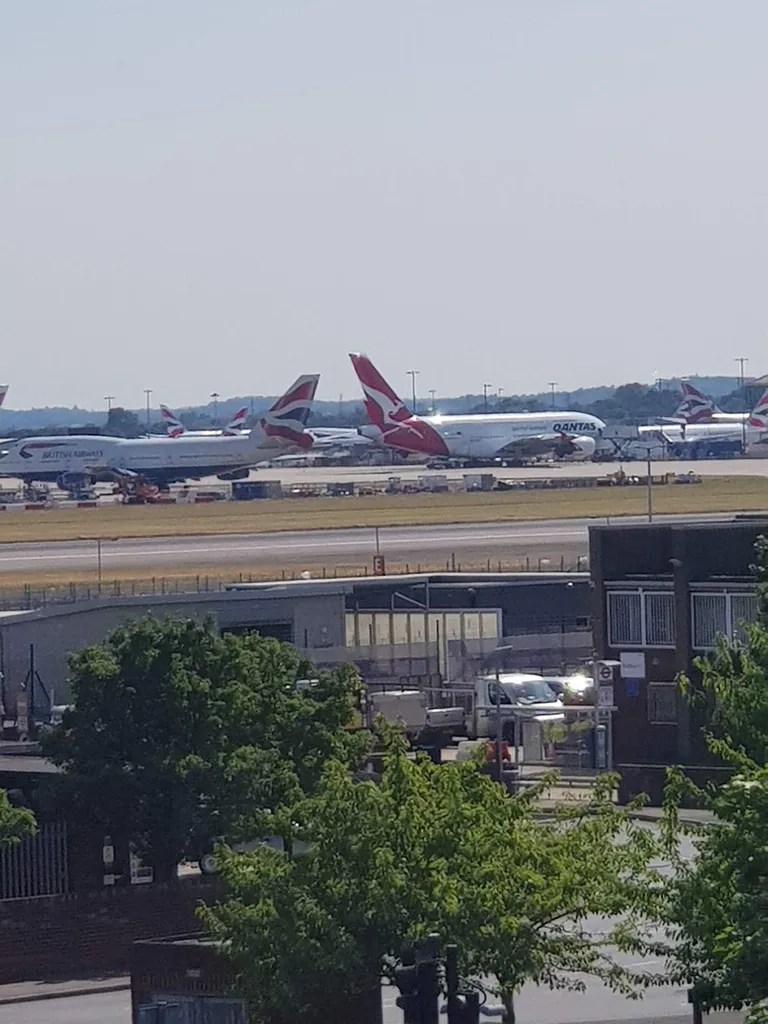 Leonardo Hotel Heathrow
