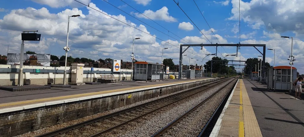 Leyton Midland Road