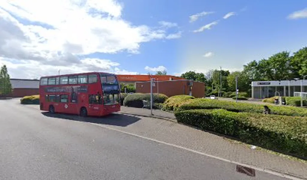 Lombardy Retail Park (Stop V)