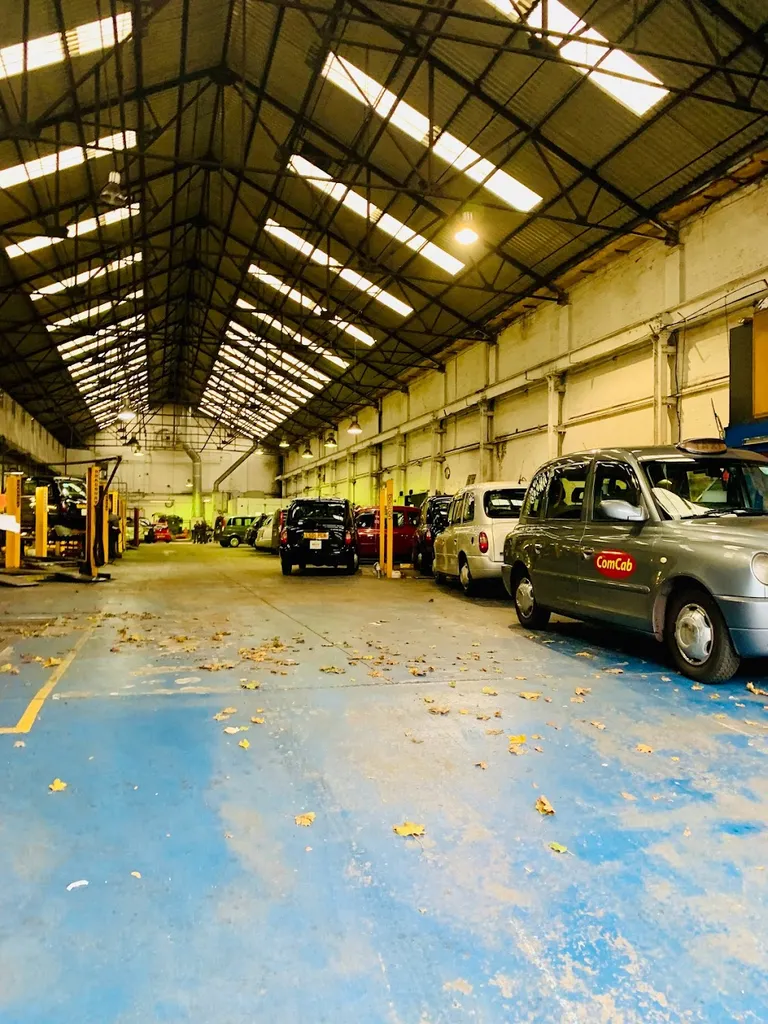 M & H Taxis & Hire