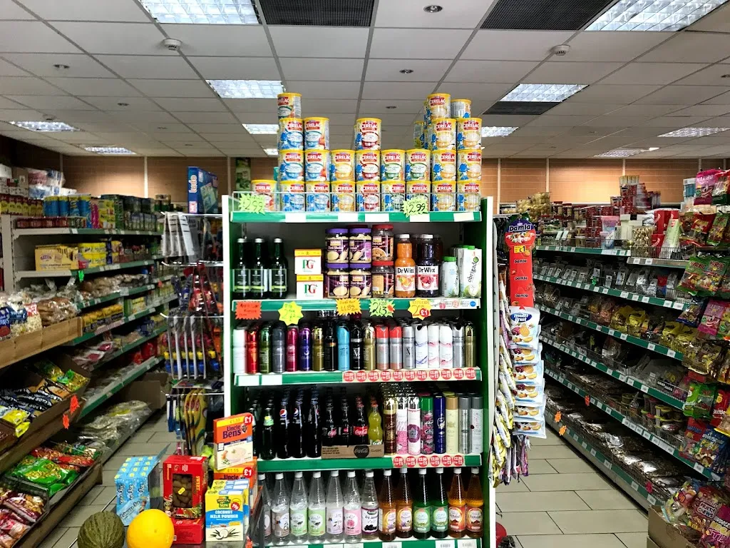 Madina Cash and Carry