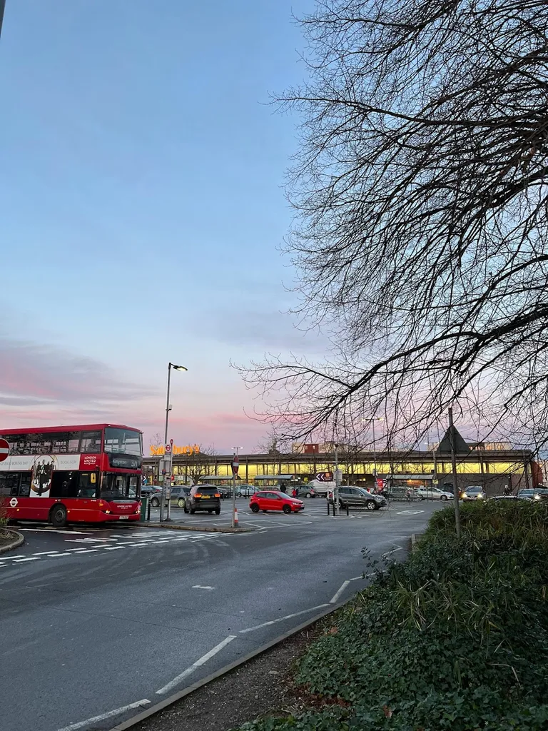 Manor Road Sainsburys (Stop SU)