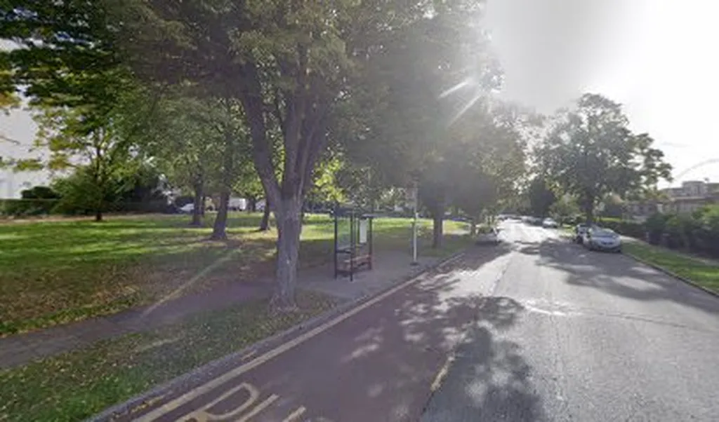 Mayfields Close (Stop X)
