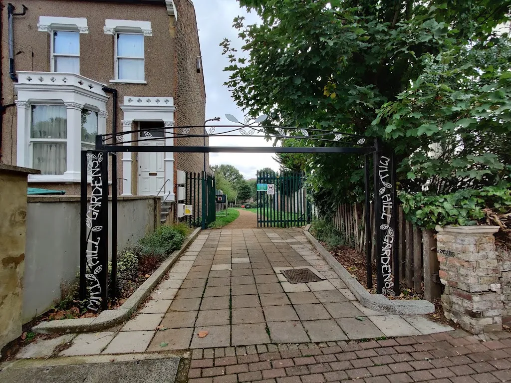 Mill Hill Gardens
