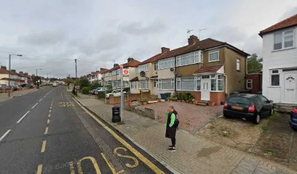 Mollison Way (Stop N)