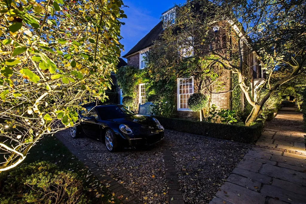 Moonlight Design Ltd