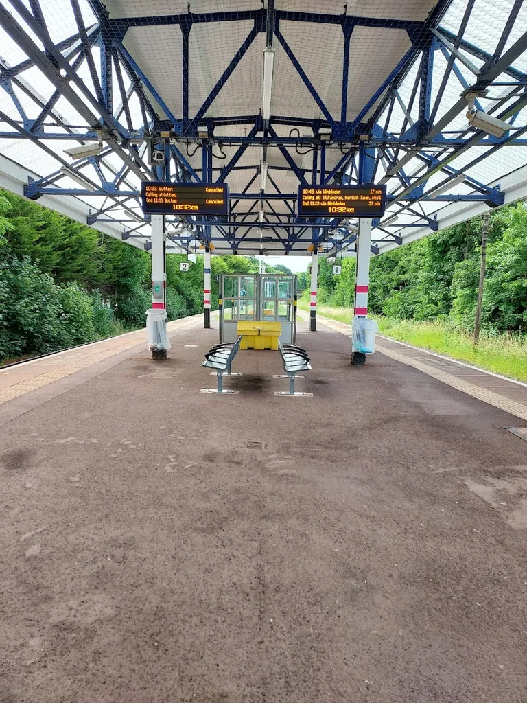 Morden South Station (Stop MA)