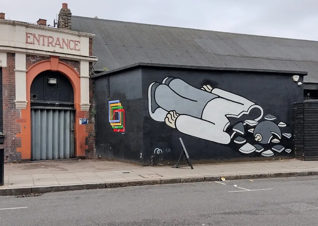 Mural (street art)
