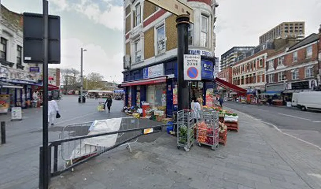 Muyem Mini Market