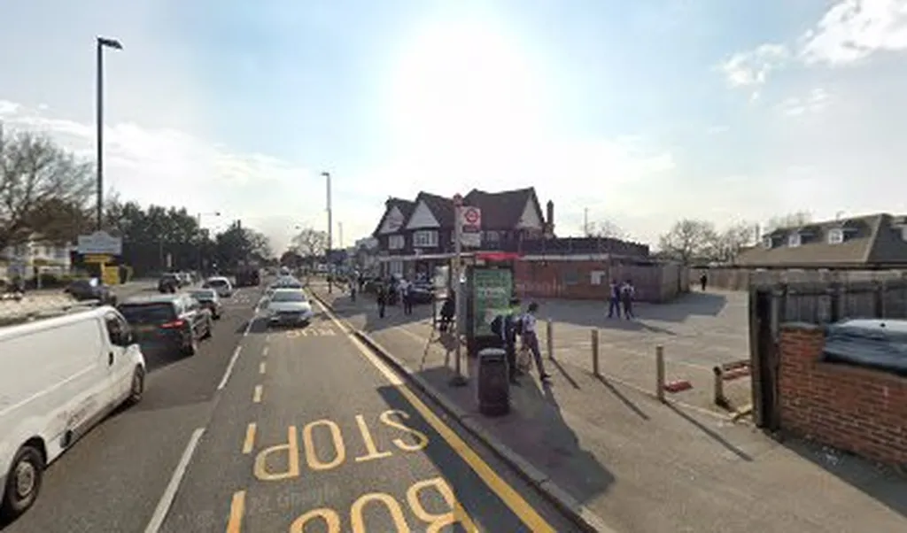 Nelson Road (Stop N)
