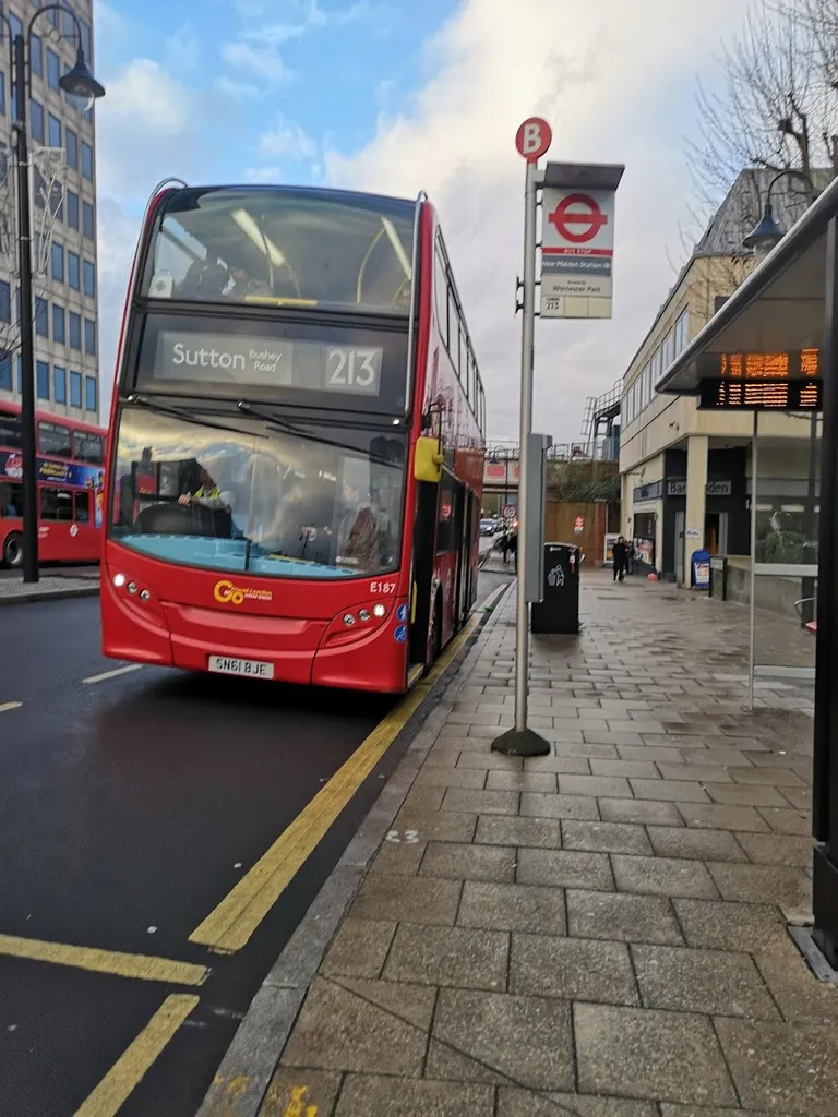 New Malden Station (Stop B)