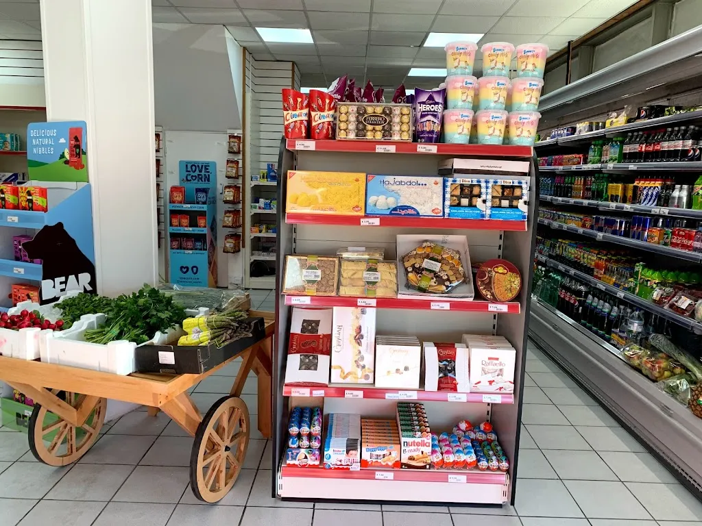 Nez Supermarket