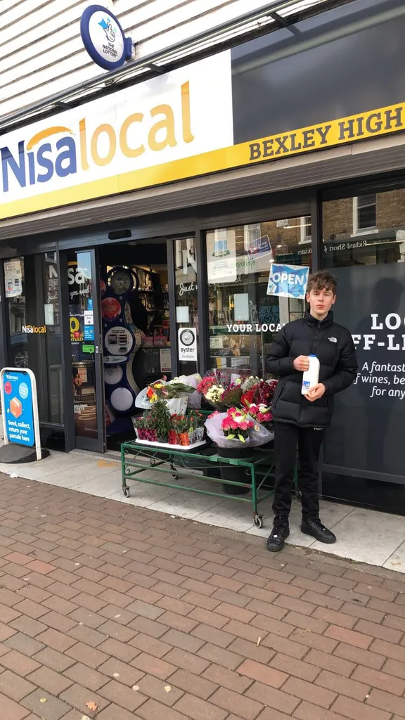 Nisa Local