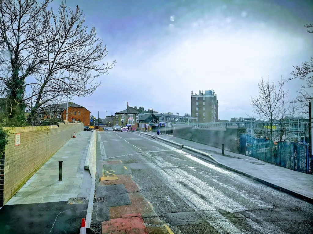 Noel Road (Stop K)