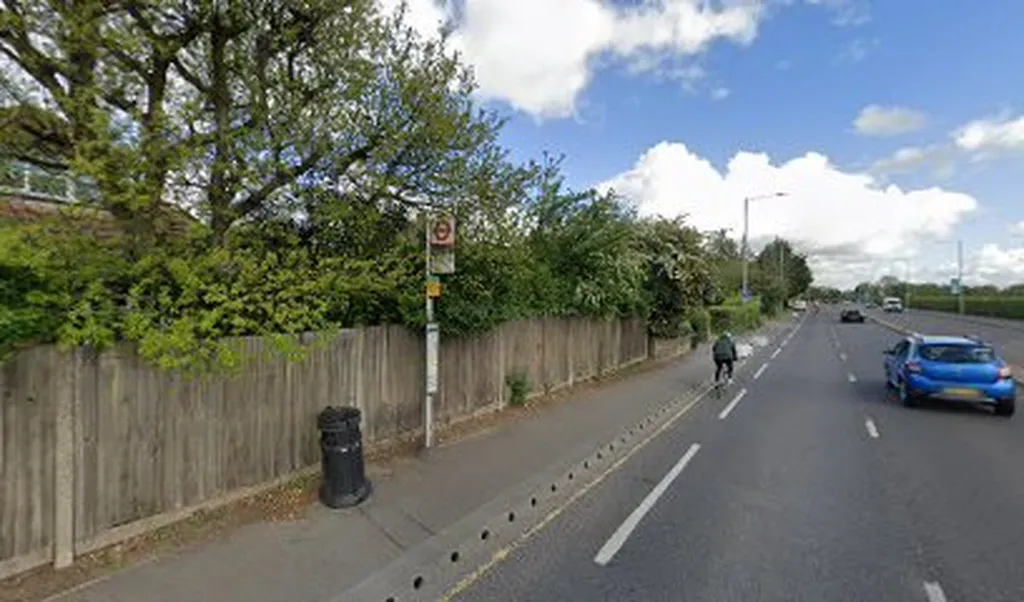 North Common Road