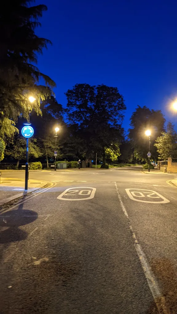 North Common Road (Stop EM)