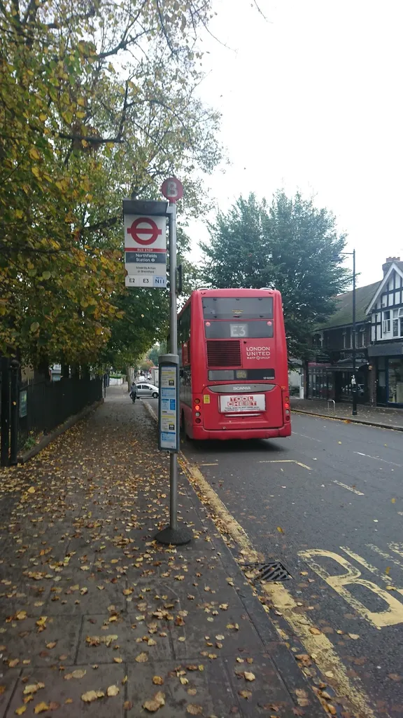 Northfields Station (Stop B)
