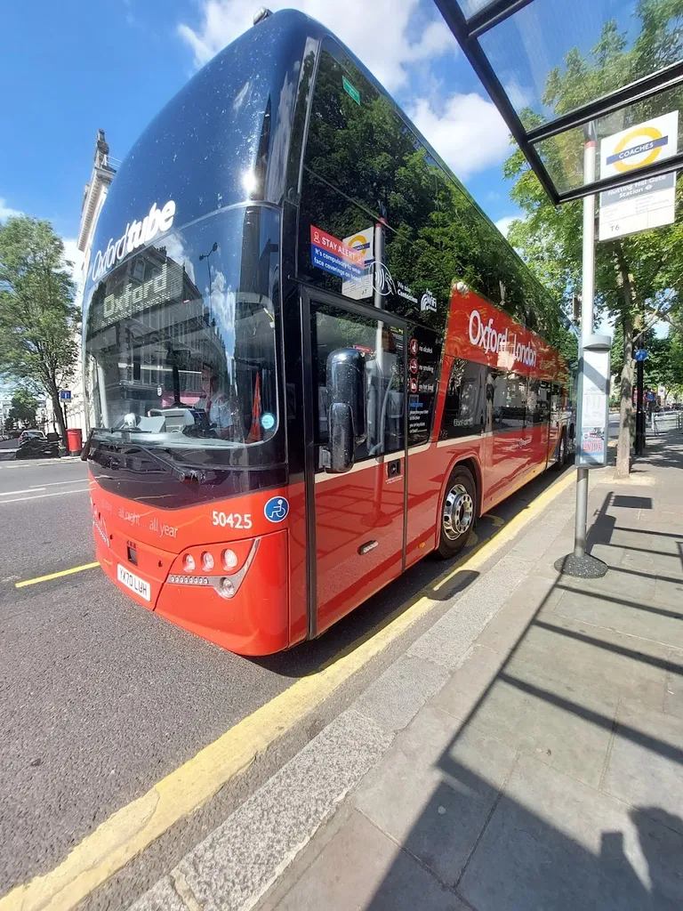 Notting Hill Gate Station (Stop N)