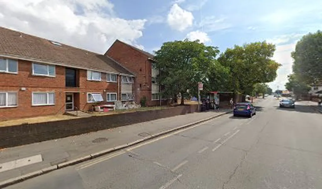 Old Station Road (Stop G)