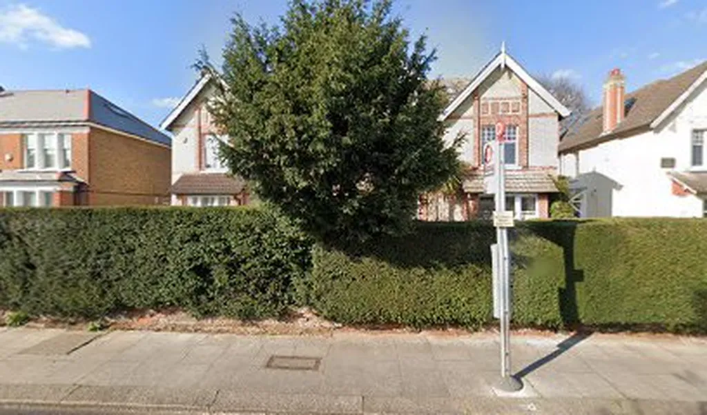 Osterley Library St Marys Cres (Stop D)