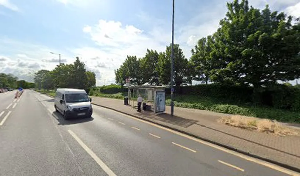 Pinglestone Close (Stop H)