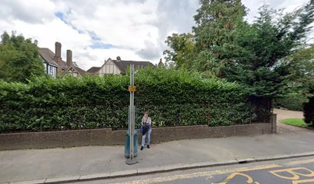 Pipers Green Lane