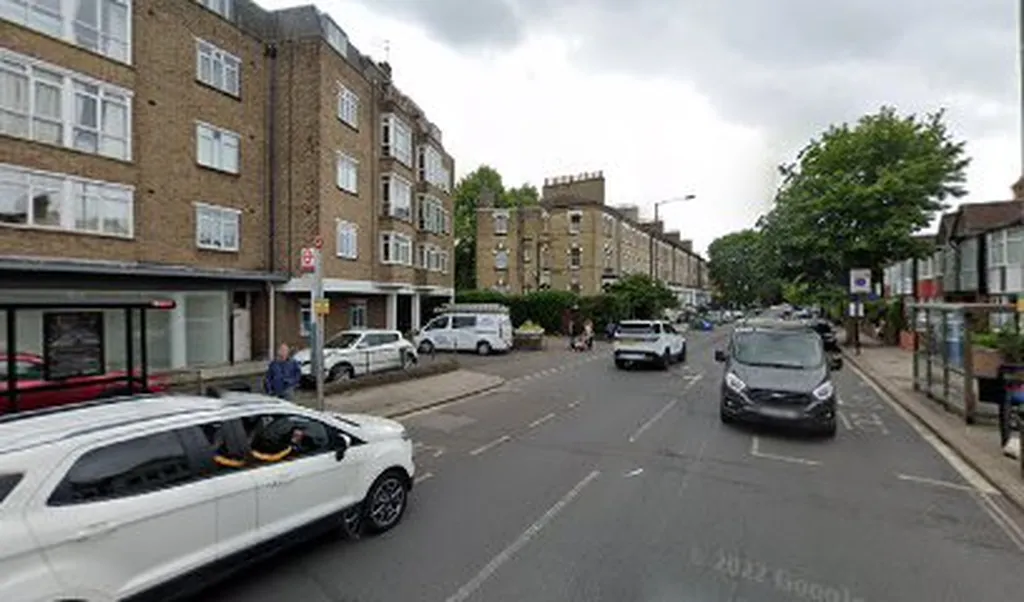 Poplar Court (Stop G)
