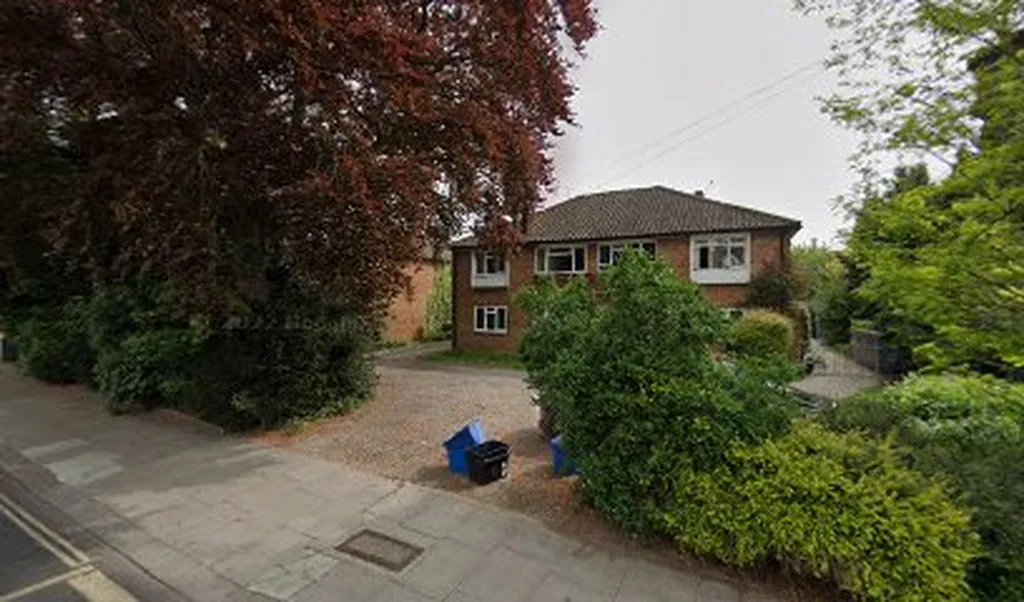 Priory Road (Stop C)