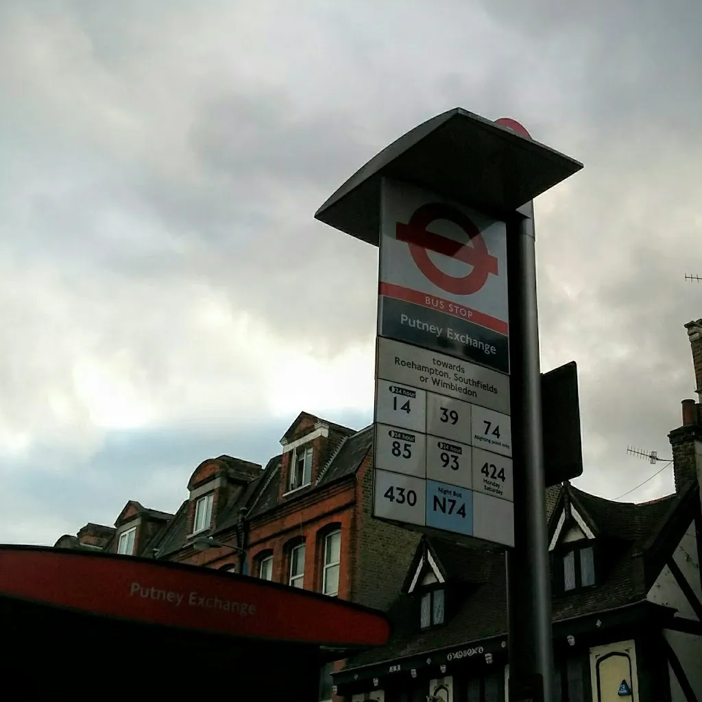 Putney Exchange (Stop L)
