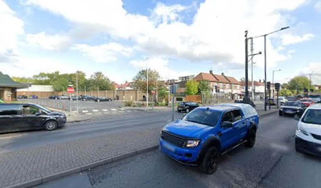 Quainton Street (Stop BJ)
