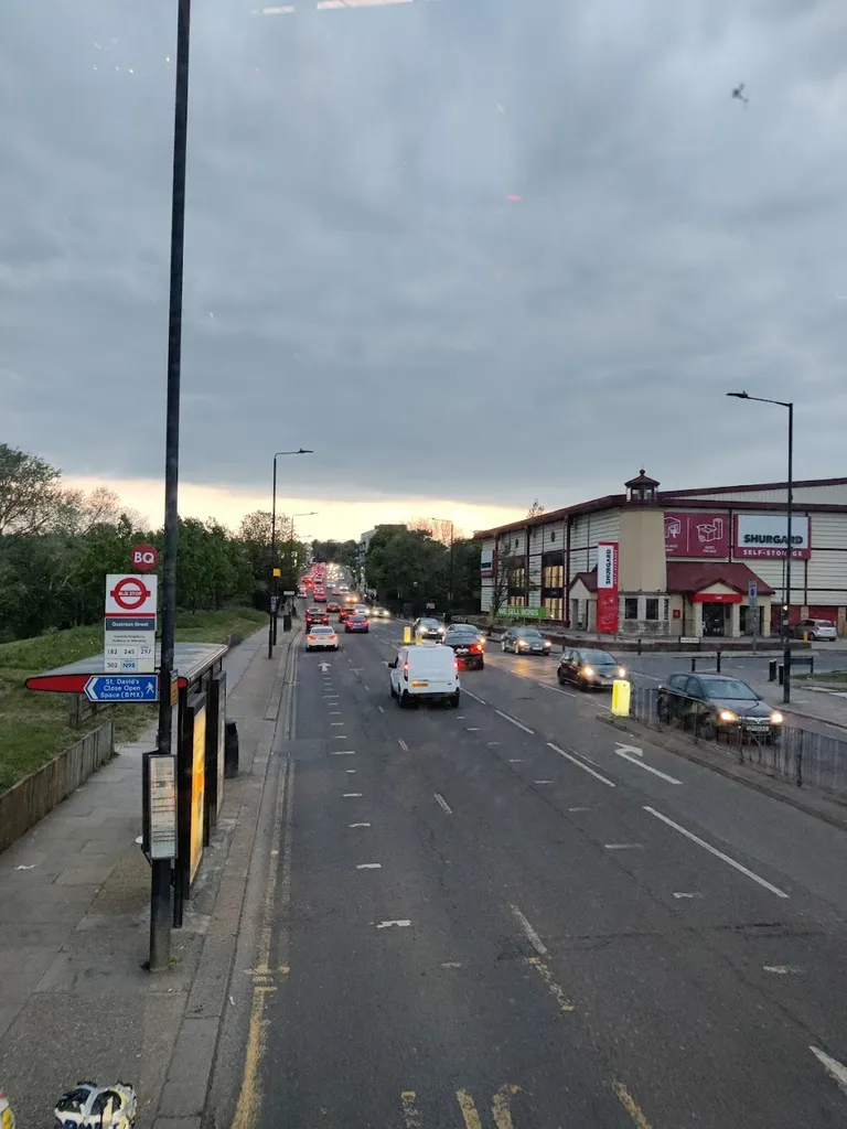 Quainton Street (Stop BQ)
