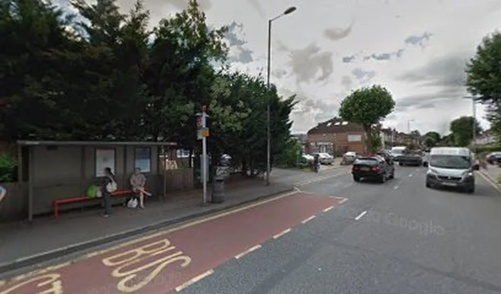 Queens Road New Malden (Stop T) 1 Queens Road New Malden (Stop T)