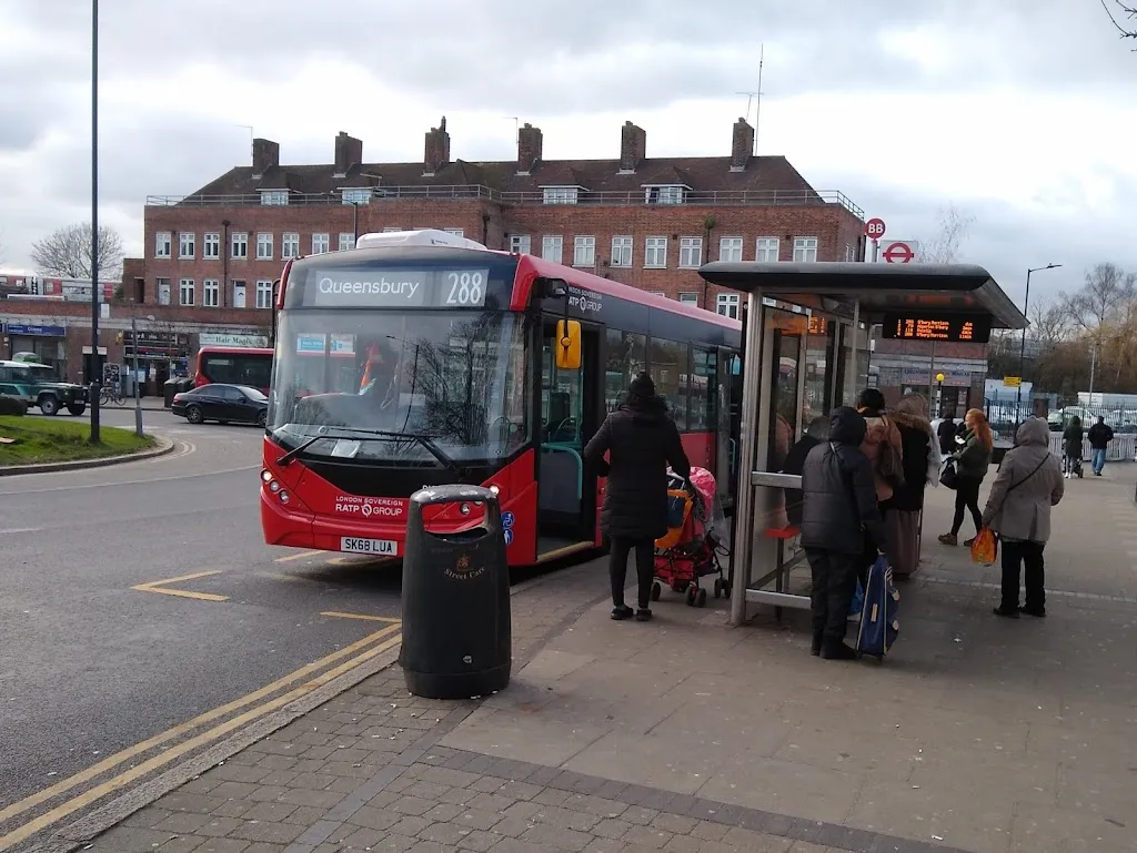 Queensbury (Stop BB)