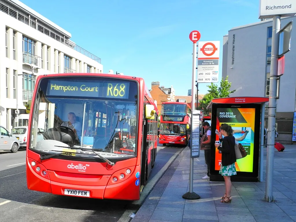 Richmond Station (Stop E)