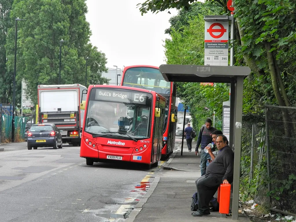 Rockware Avenue Greenford Stn (Stop JJ)