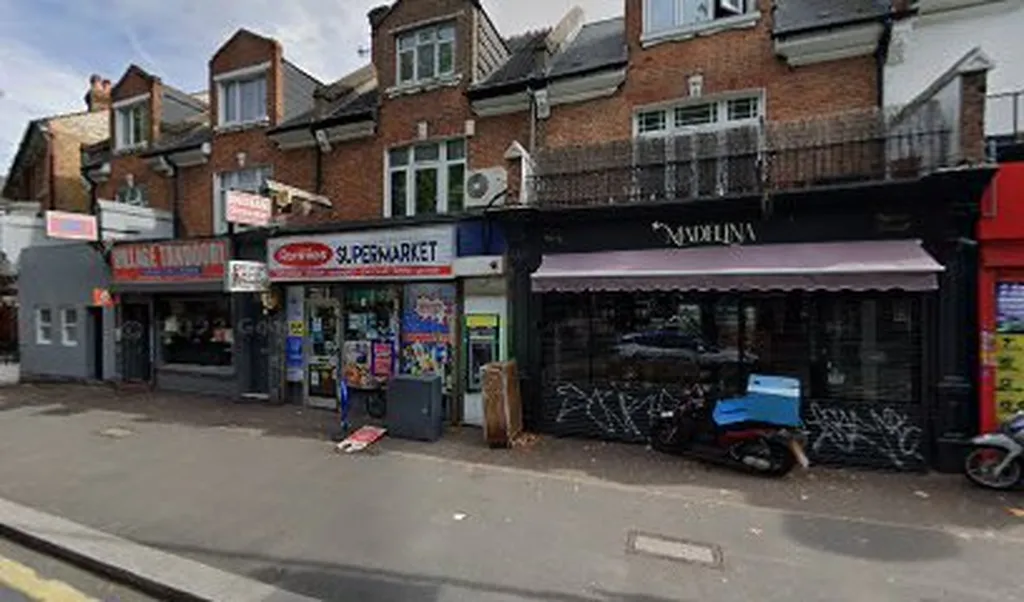 Ronnies Supermarket