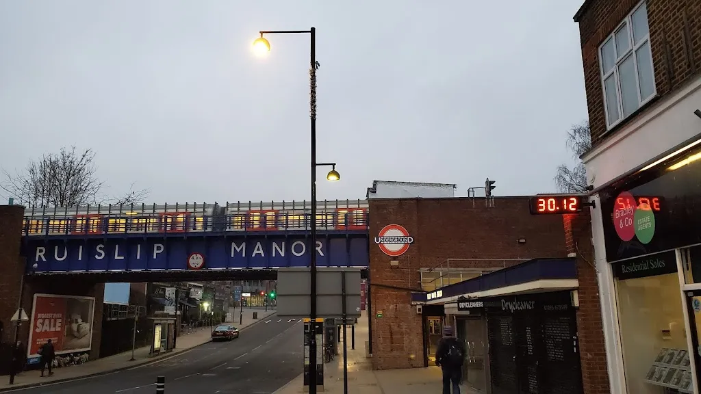Ruislip Manor