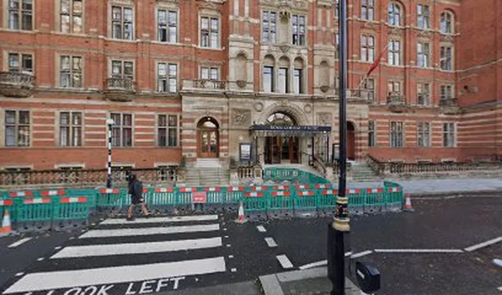 Self-guided walk in London, United Kingdom(Self-Guided free walking tour) by FreeGuides.com