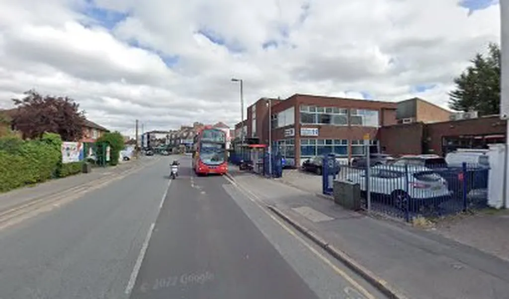 Shannon Corner / Cavendish Avenue