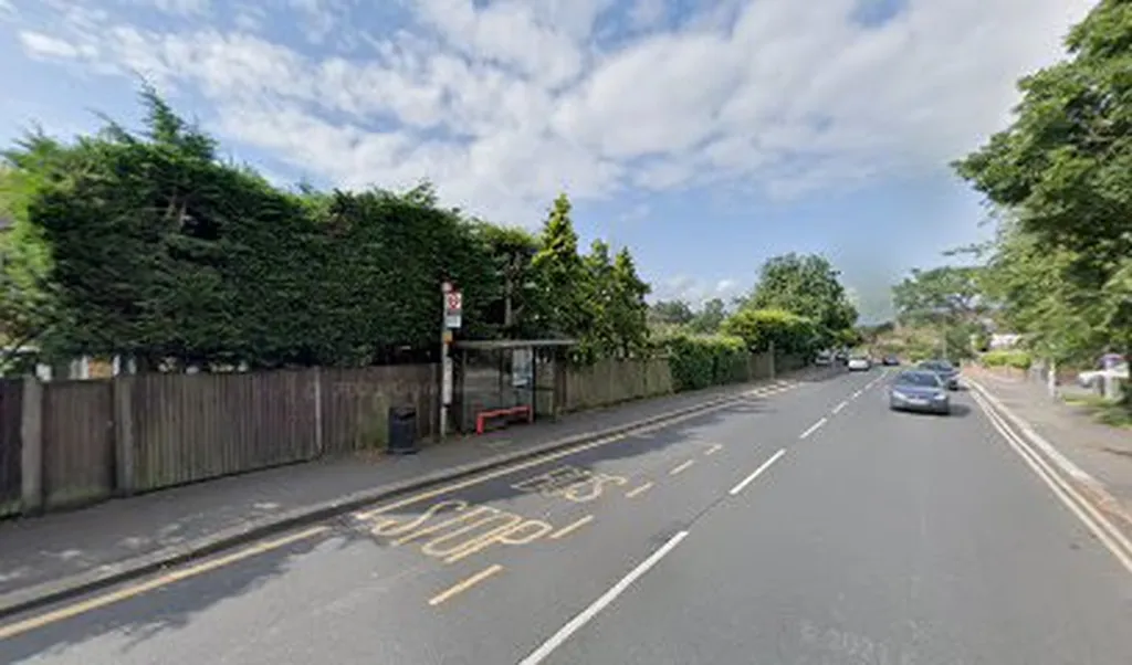 Sharps Lane West Ruislip (Stop R)