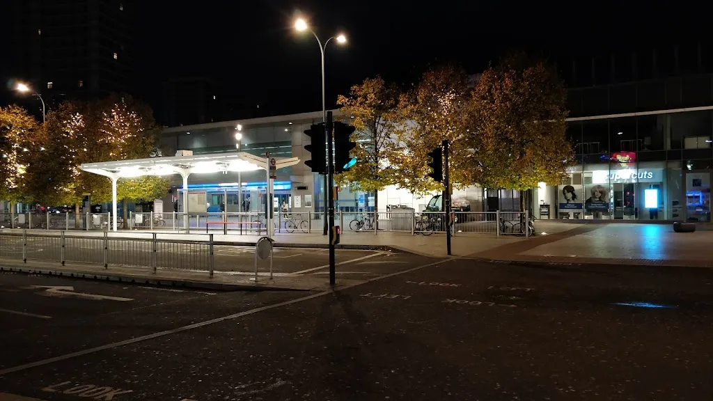 Shepherd's Bush (Stop B)