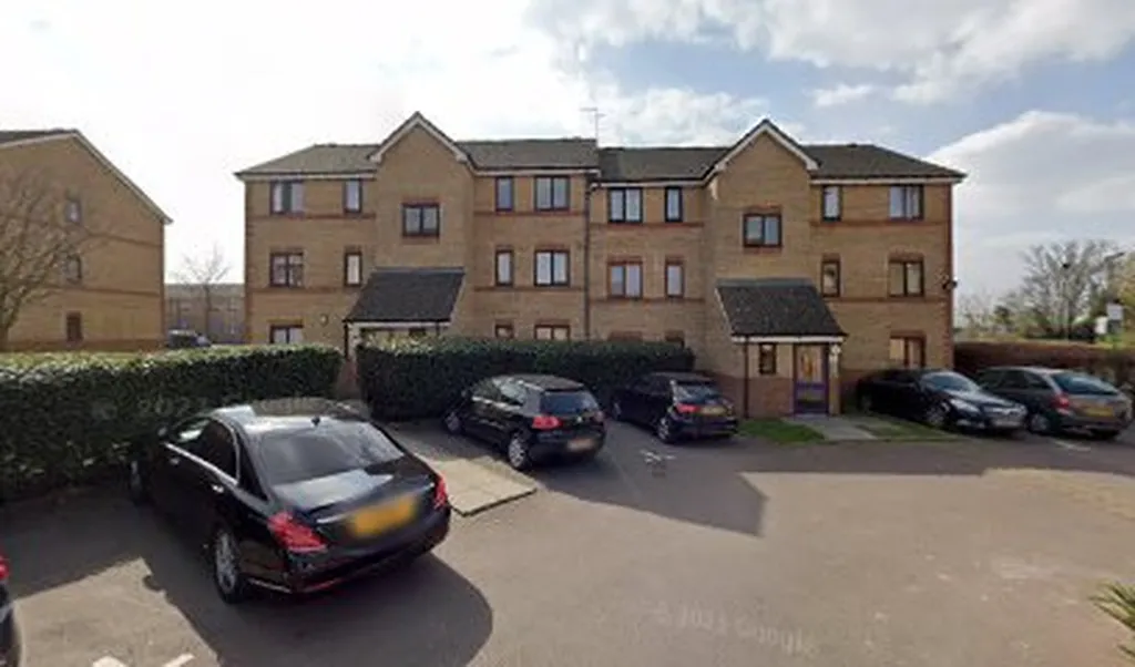 Somerton Road (Stop CK) 1 Somerton Road (Stop CK)