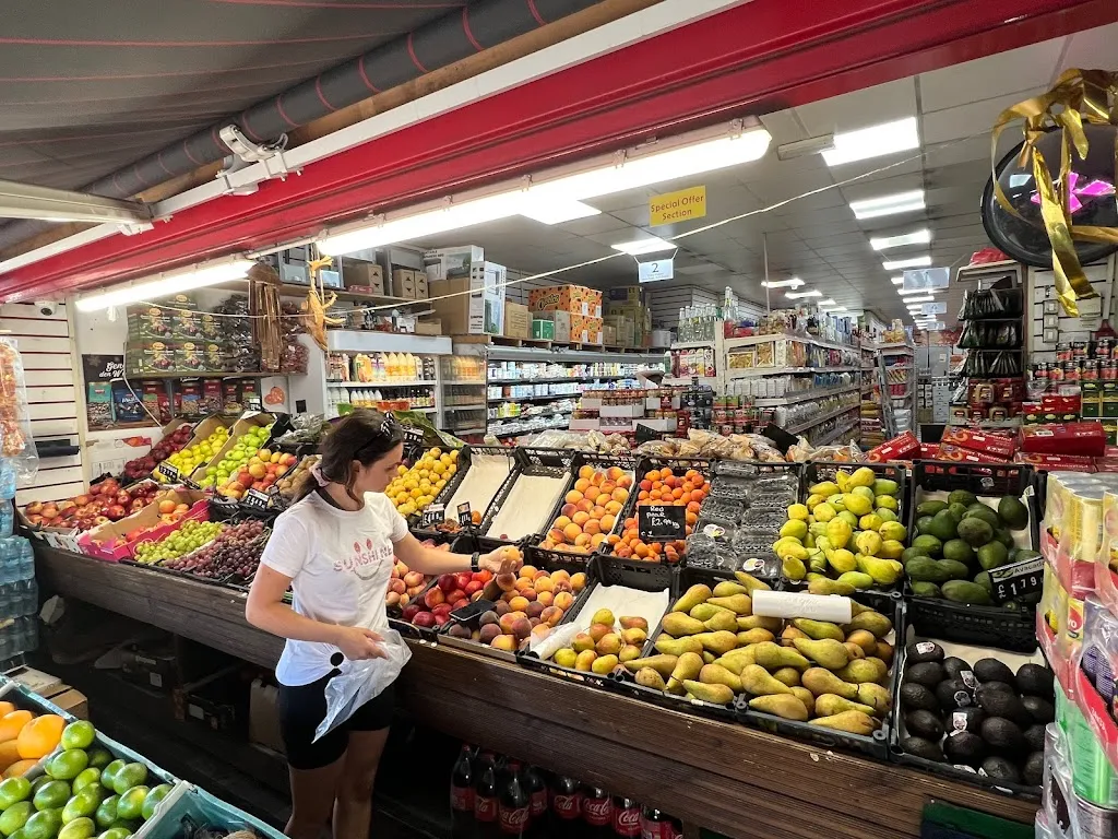 St James Super Market London