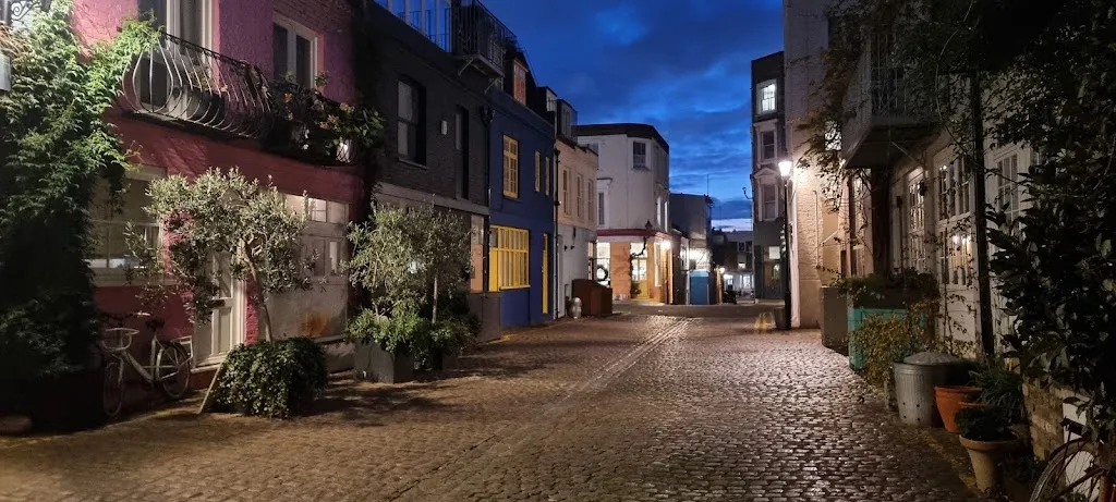 St Lukes Mews
