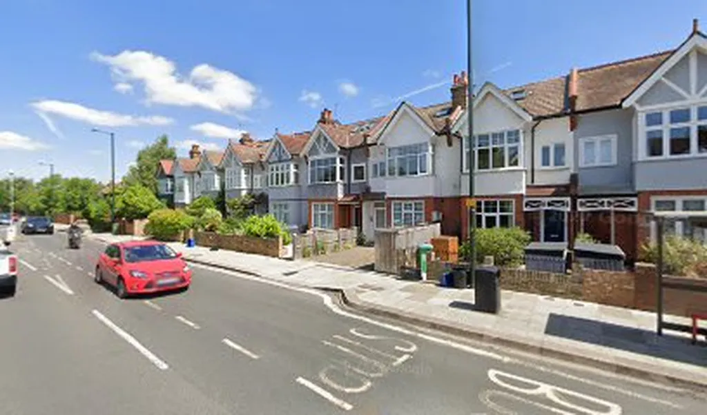 St. Mark's Road (Stop R)